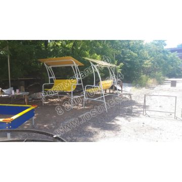 Садовые качели - диван с навесом