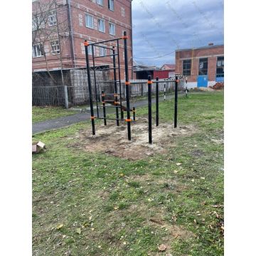 Турник, брусья, скамья для пресса, шведская стенка