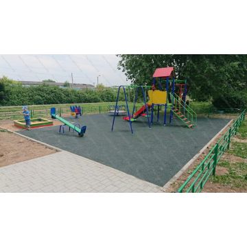 ДИК Австрия 04 с 2-мя качелями и рукоходом