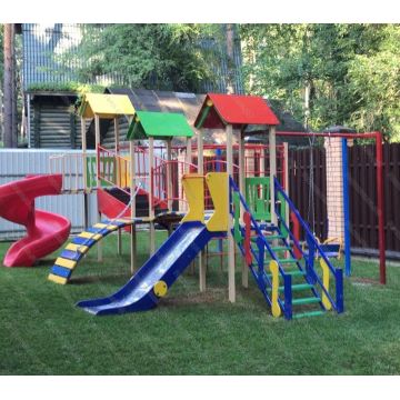 ДИК Дворик детства с винтовой горкой