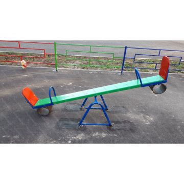 Качалка-балансир деревянная (с резинкой)