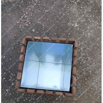 Урна из дерева на металлическом каркасе